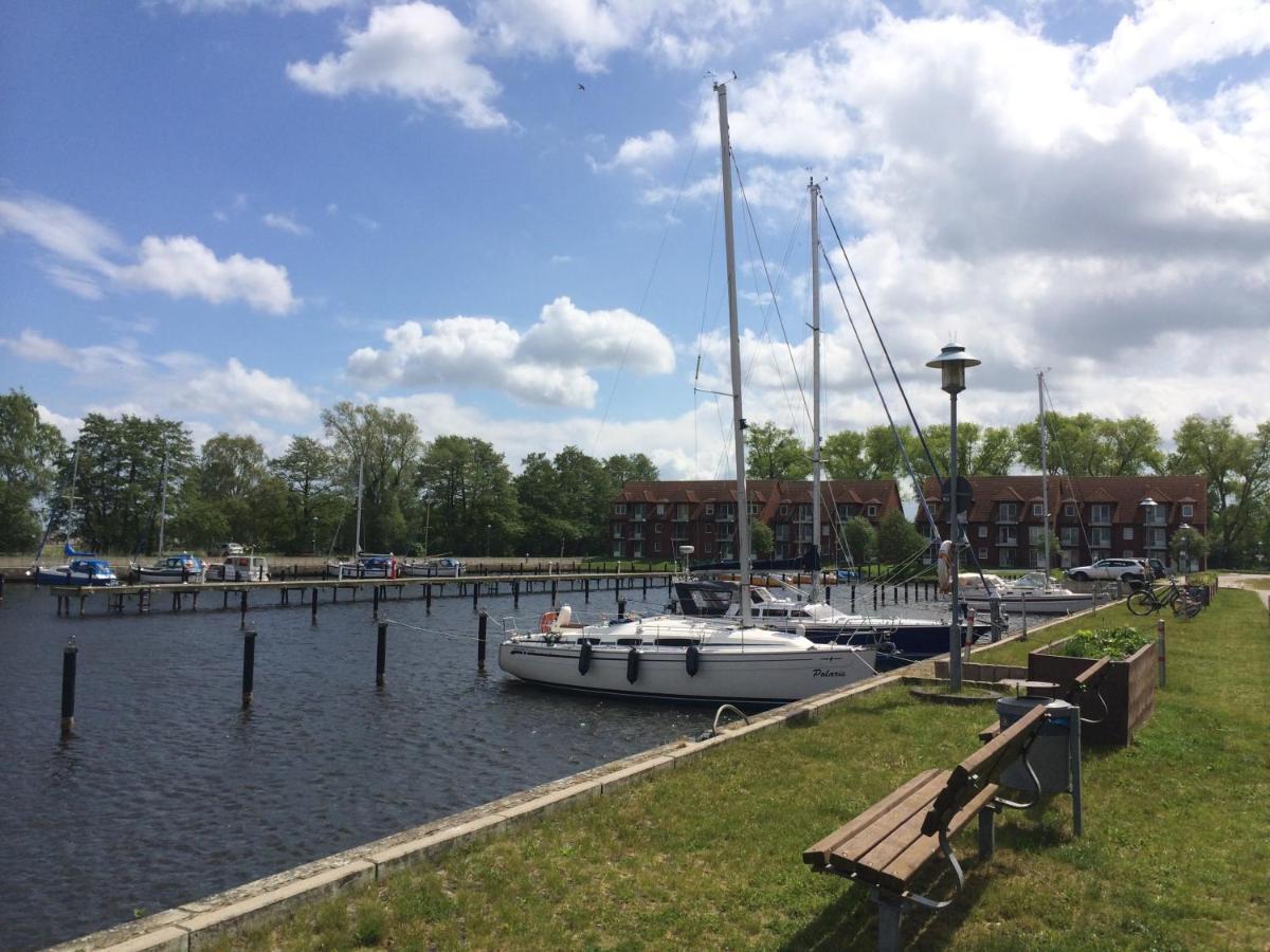 Blick Auf Yachthafen An Der Ostsee Ueckermunde Exterior photo